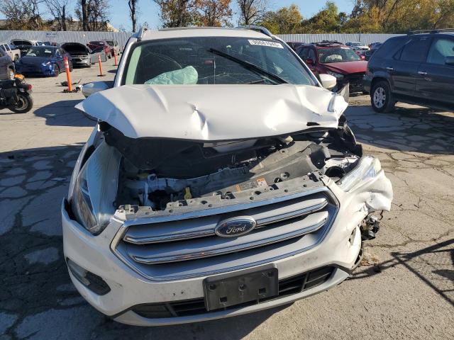 1FMCU9J95HUD47522 - 2017 FORD ESCAPE TITANIUM WHITE photo 5