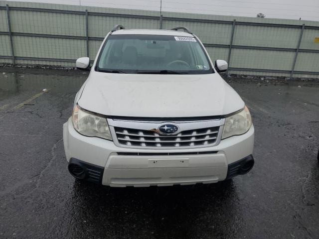 JF2SHADC6CH447306 - 2012 SUBARU FORESTER 2.5X PREMIUM WHITE photo 5