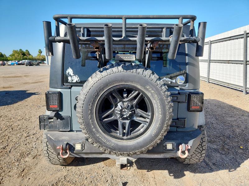 1C4BJWDG3FL591349 - 2015 JEEP WRANGLER U SPORT GRAY photo 6