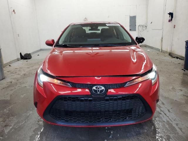 5YFEPMAE7MP177367 - 2021 TOYOTA COROLLA LE RED photo 5