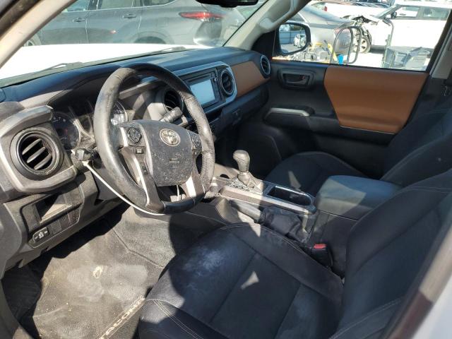 3TMCZ5AN9HM044579 - 2017 TOYOTA TACOMA DOUBLE CAB Weiß Foto 8