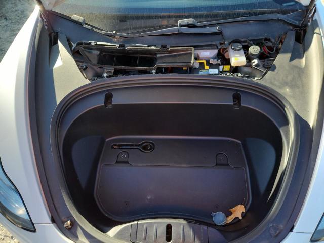 5YJ3E1EB4LF629037 - 2020 TESLA MODEL 3 WHITE photo 11