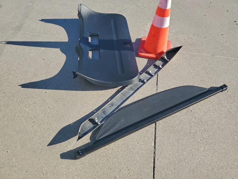 JTMYFREV0JJ179341 - 2018 TOYOTA RAV4 LIMITED WHITE photo 13