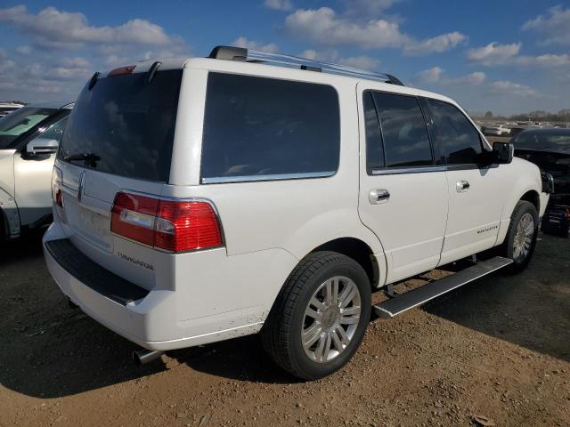 5LMJJ2J57DEL06153 - 2013 LINCOLN NAVIGATOR WHITE photo 3