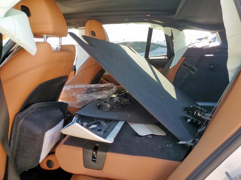 5UXTY3C0XM9F91525 - 2021 BMW X3 SDRIVE30I Beyaz fotoğraf 11