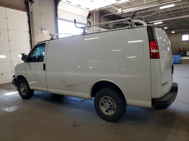 1GCZGGFG1K1302040 - 2019 CHEVROLET EXPRESS G3 WHITE photo 2