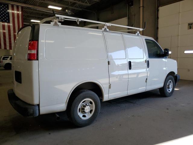 1GCZGGFG1K1302040 - 2019 CHEVROLET EXPRESS G3 WHITE photo 3