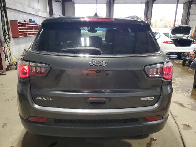 3C4NJDBB1JT131936 - 2018 JEEP COMPASS LATITUDE 灰色 照片 6