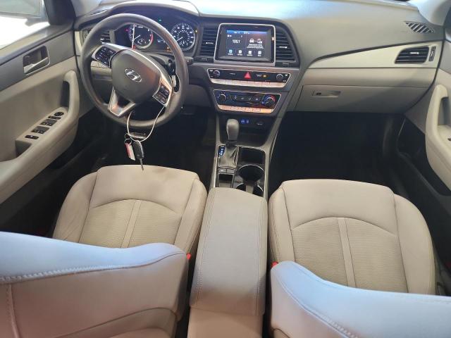 5NPE24AF8JH664349 - 2018 HYUNDAI SONATA SE WHITE photo 8