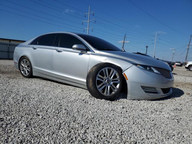 3LN6L2G90FR621180 - 2015 LINCOLN MKZ SILVER photo 4