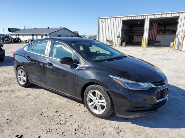 1G1BE5SM8J7222228 - 2018 CHEVROLET CRUZE LT BLACK photo 4