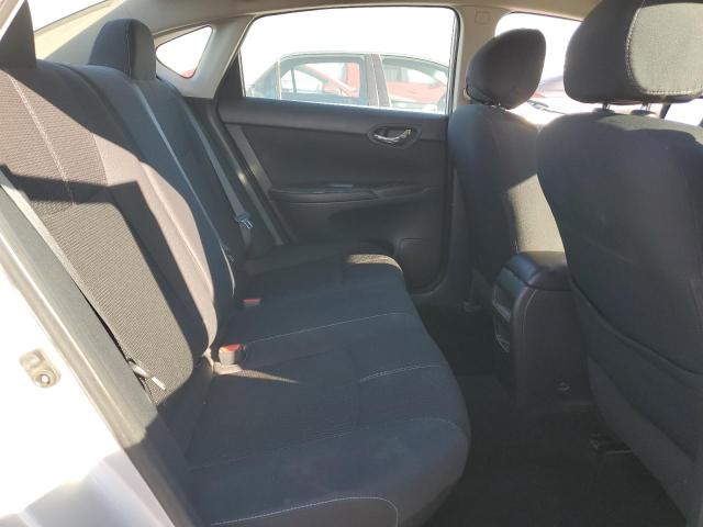 3N1AB7AP6JY210938 - 2018 NISSAN SENTRA S Сріблястий фото 10