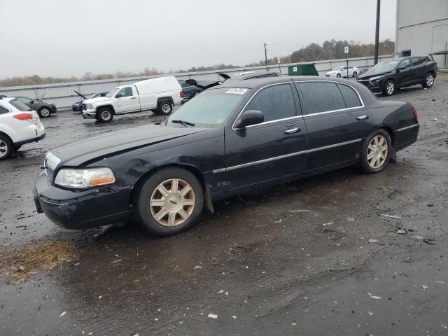 2011 LINCOLN TOWN CAR EXECUTIVE L, 