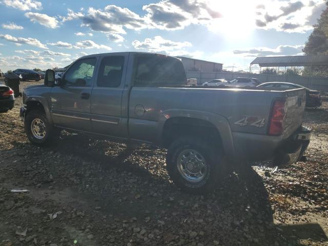 1GCHK29D26E164070 - 2006 CHEVROLET SILVERADO K2500 HEAVY DUTY GRAY photo 2