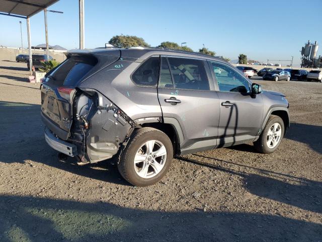 2T3P1RFV7KW052615 - 2019 TOYOTA RAV4 XLE 灰色 照片 3