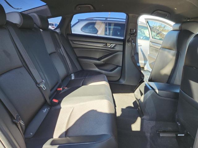 1HGCV1F37JA257188 - 2018 HONDA ACCORD SPORT Gümüş fotoğraf 10