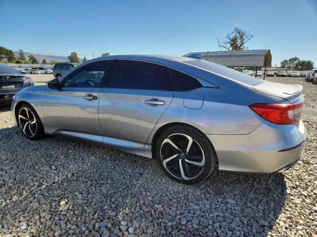 1HGCV1F37JA257188 - 2018 HONDA ACCORD SPORT Gümüş fotoğraf 2