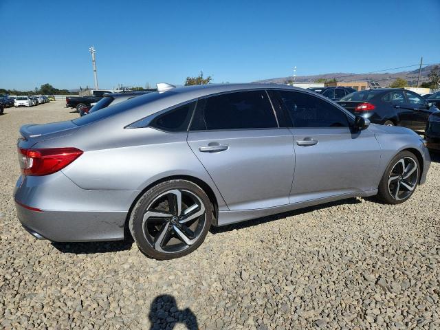 1HGCV1F37JA257188 - 2018 HONDA ACCORD SPORT Gümüş fotoğraf 3