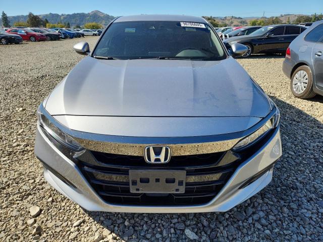 1HGCV1F37JA257188 - 2018 HONDA ACCORD SPORT Gümüş fotoğraf 5