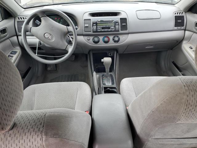 4T1BF32K72U530710 - 2002 TOYOTA CAMRY LE GRAY photo 8