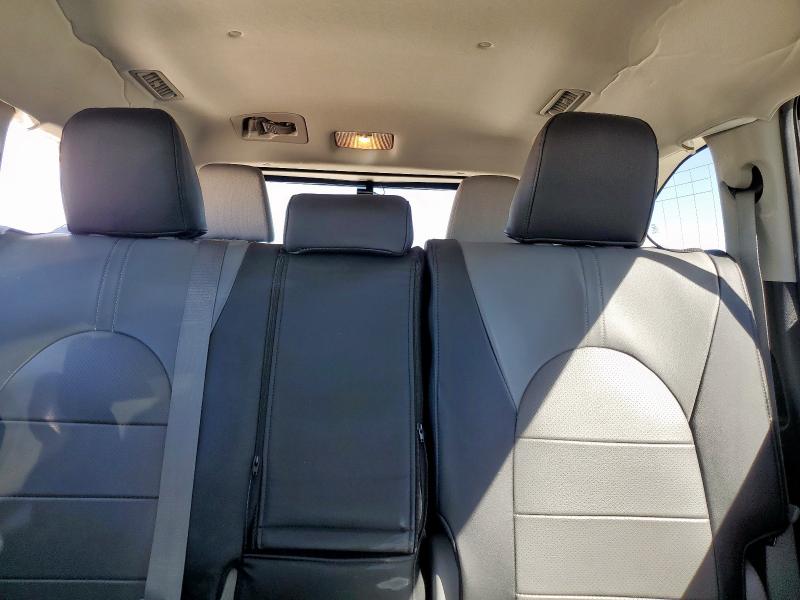 5TDZZRAH4LS027113 - 2020 TOYOTA HIGHLANDER L 白色 照片 10