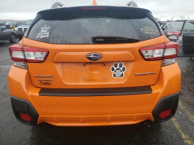 JF2GTADC1JH228769 - 2018 SUBARU CROSSTREK PREMIUM Pomarańczowy zdjęcie 6