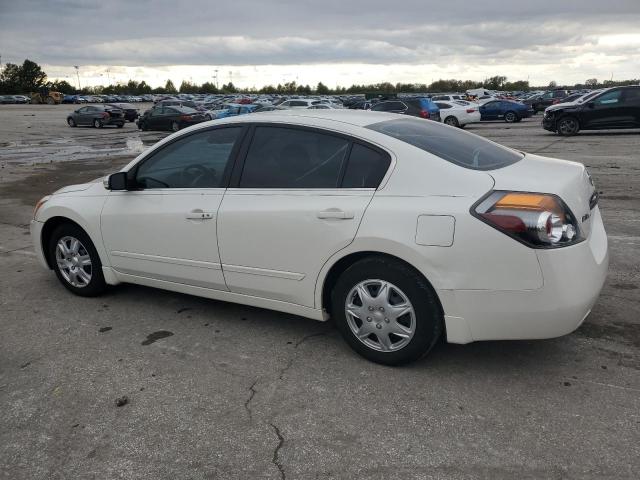 1N4AL2AP8CN436563 - 2012 NISSAN ALTIMA BASE WHITE photo 2