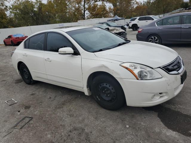 1N4AL2AP8CN436563 - 2012 NISSAN ALTIMA BASE WHITE photo 4
