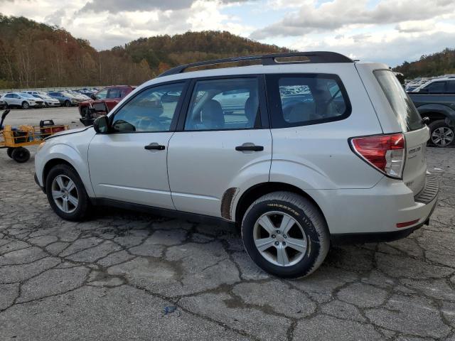 JF2SH6BC5AH804729 - 2010 SUBARU FORESTER XS Білий фото 2