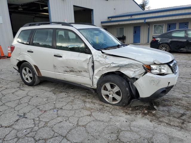 JF2SH6BC5AH804729 - 2010 SUBARU FORESTER XS Білий фото 4