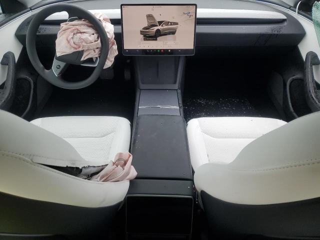 5YJ3E1EA1SF073615 - 2025 TESLA MODEL 3 WHITE photo 8