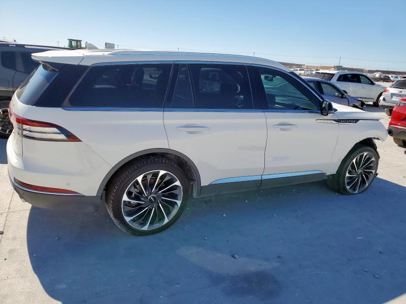 5LM5J7XC3PGL09368 - 2023 LINCOLN AVIATOR RESERVE თეთრი ფოტო 3