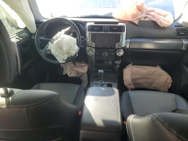 JTEFU5JRXN5256760 - 2022 TOYOTA 4RUNNER SR5 银色 照片 8