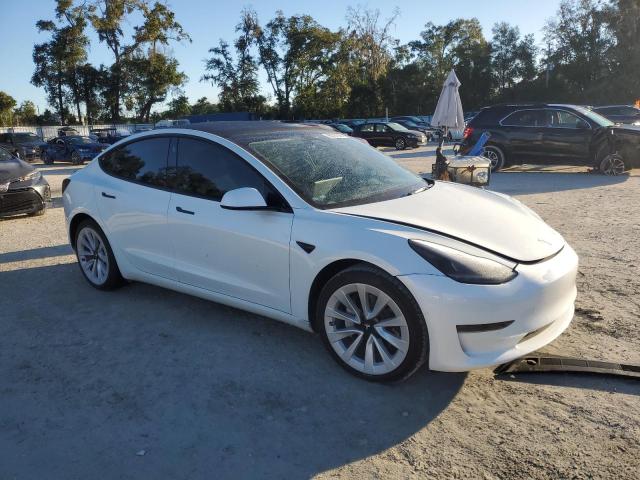 5YJ3E1EA3NF329032 - 2022 TESLA MODEL 3 WHITE photo 4