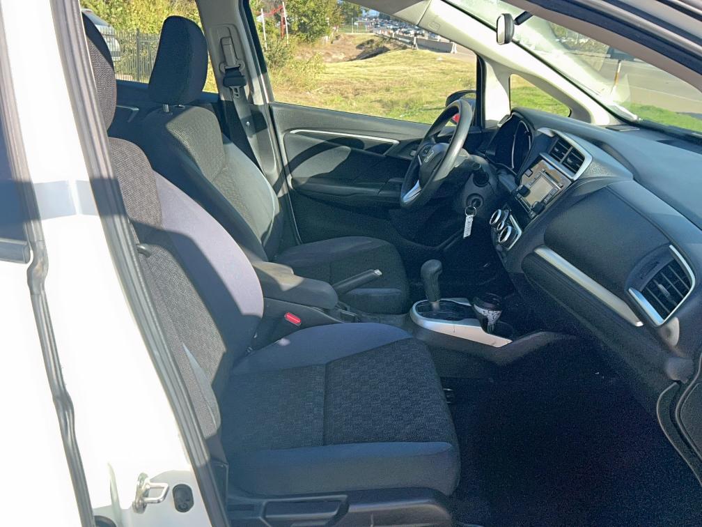 JHMGK5H5XGX018043 - 2016 HONDA FIT LX 白色 照片 5