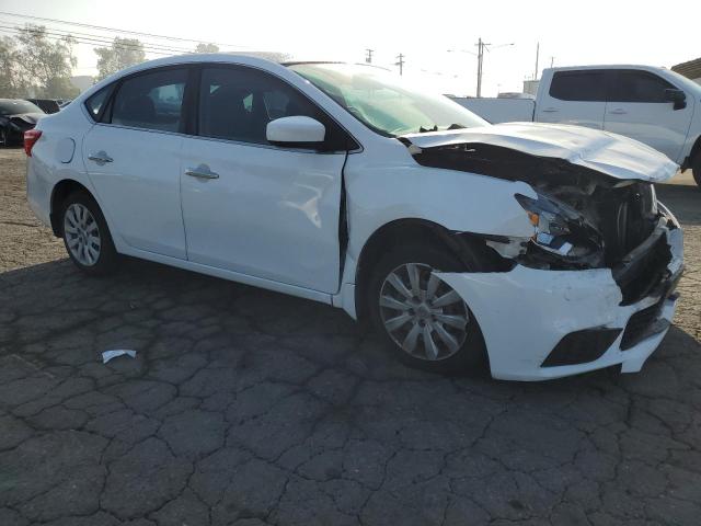 3N1AB7AP7JY336032 - 2018 NISSAN SENTRA S WHITE photo 4