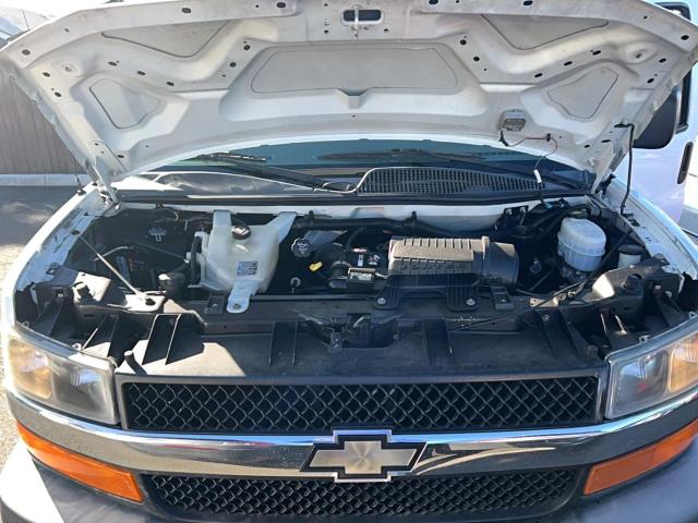 1GAZG1FG5B1187867 - 2011 CHEVROLET EXPRESS G3 LT WHITE photo 7