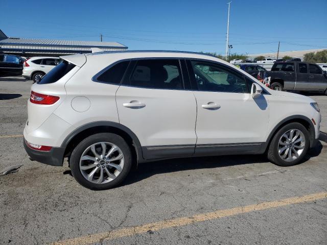 5LMCJ2C95GUJ18931 - 2016 LINCOLN MKC SELECT WHITE photo 5