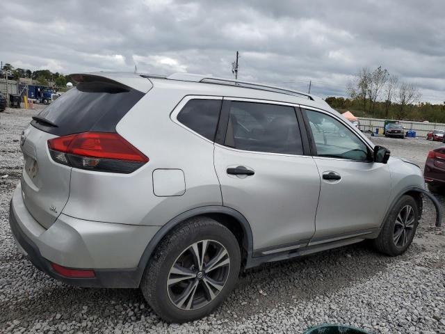 JN8AT2MT3JW465919 - 2018 NISSAN ROGUE S SILVER photo 3
