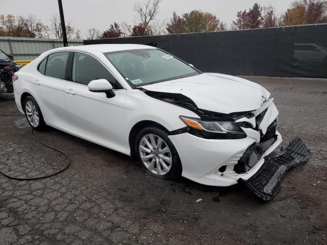 4T1C11AK2LU861060 - 2020 TOYOTA CAMRY LE WHITE photo 4