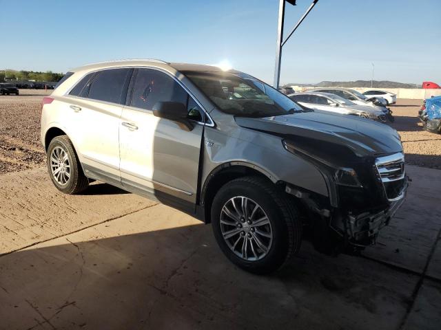 1GYKNBRS9HZ130726 - 2017 CADILLAC XT5 LUXURY SILVER photo 4