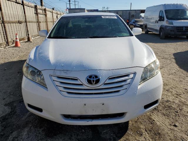 4T4BE46K69R094581 - 2009 TOYOTA CAMRY BASE WHITE photo 5