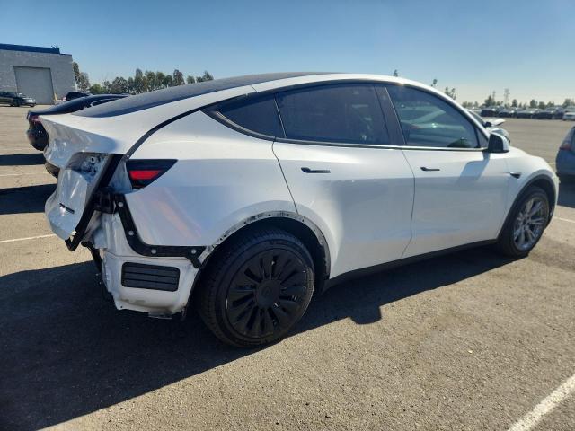 7SAYGDEE1PA065929 - 2023 TESLA MODEL Y أبيض صورة 3