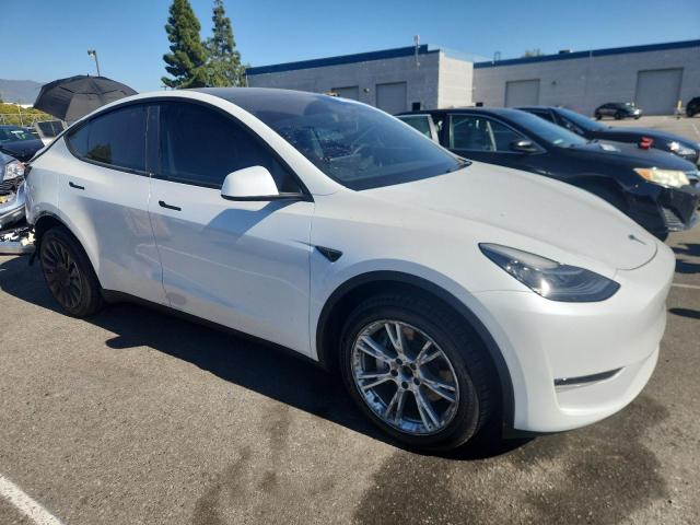 7SAYGDEE1PA065929 - 2023 TESLA MODEL Y أبيض صورة 4