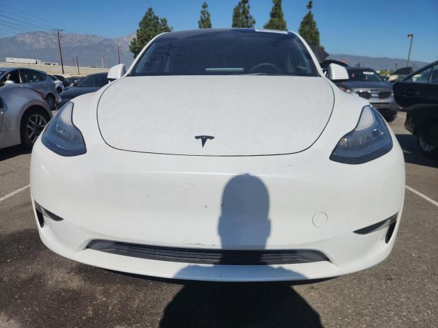 7SAYGDEE1PA065929 - 2023 TESLA MODEL Y أبيض صورة 5