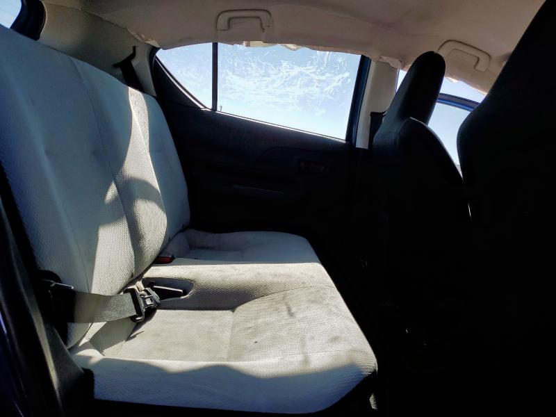 JTDKDTB38F1575522 - 2015 TOYOTA PRIUS C BLUE photo 11