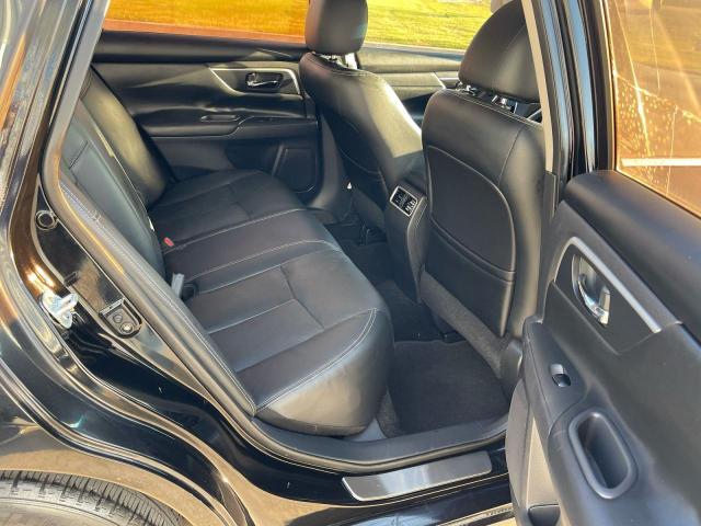1N4AL3AP3GC200913 - 2016 NISSAN ALTIMA 2.5 BLACK photo 6