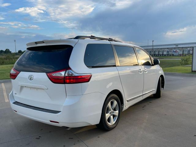 5TDKK3DC3FS547083 - 2015 TOYOTA SIENNA LE 白色 照片 4