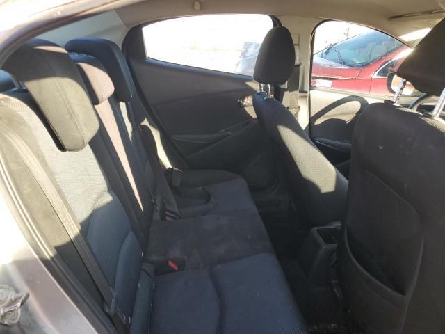 3MYDLBZV7GY113416 - 2016 TOYOTA SCION IA Srebrny zdjęcie 10