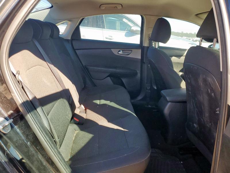 3KPF24AD3KE055873 - 2019 KIA FORTE FE BLACK photo 10